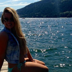 Meet your Posher, Ramie